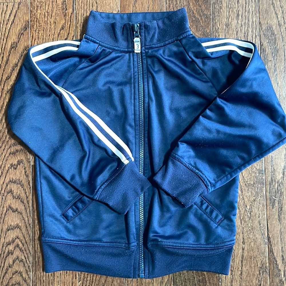 Carter’s boys full zip sweatshirt size 6